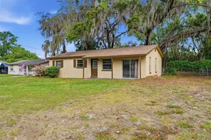 10829 Margaret Dr, Tavares, FL 32778 - Photo 49