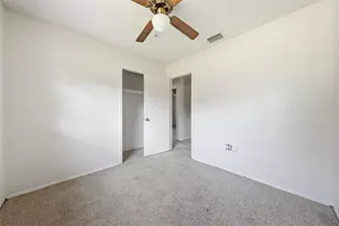 10829 Margaret Dr, Tavares, FL 32778 - Photo 25