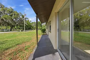 10829 Margaret Dr, Tavares, FL 32778 - Photo 37