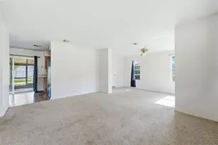 10829 Margaret Dr, Tavares, FL 32778 - Photo 35