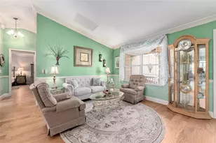 1075 Napier Ct, The Villages, FL 32162 - Photo 13