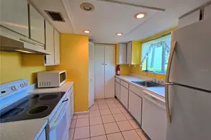 582 Fairways Cir, Ocala, FL 34472 - Photo 11