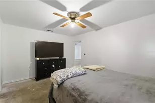 3885 NE 28th Terrace, Ocala, FL 34479 - Photo 9