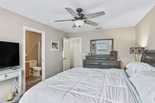 4904 NE 123rd Ln, Oxford, FL 34484 - Photo 15