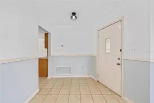 2130 NE 9th St, Ocala, FL 34470 - Photo 7