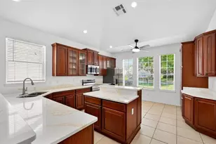 7006 Pine Hollow Dr, Mount Dora, FL 32757 - Photo 9