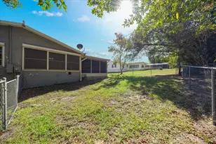 82 S Jeffery St, Beverly Hills, FL 34465 - Photo 3