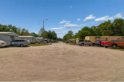 610 Railroad Street, Wimauma, FL 33598 - Photo 11