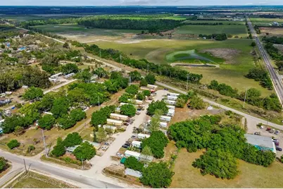 610 Railroad Street, Wimauma, FL 33598 - Photo 23