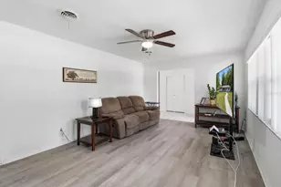 24576 NW Falcon Ave, Dunnellon, FL 34431 - Photo 19