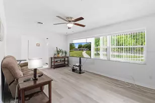 24576 NW Falcon Ave, Dunnellon, FL 34431 - Photo 21