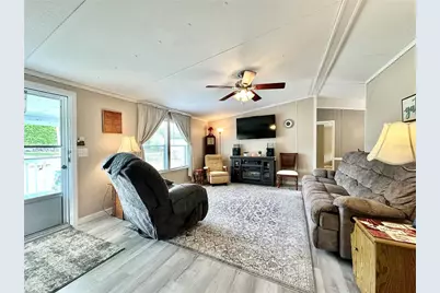 18400 SE 90th Lane, Ocklawaha, FL 32179 - Photo 5