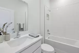8605 Pinecrest Trl, Wildwood, FL 34785 - Photo 9