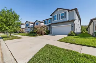 7604 Pool Compass Loop, Wesley Chapel, FL 33545 - Photo 3