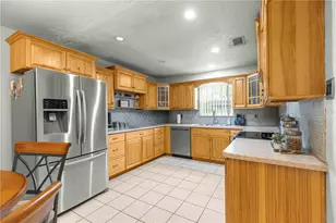 3753 NE 18th Ct, Ocala, FL 34479 - Photo 7