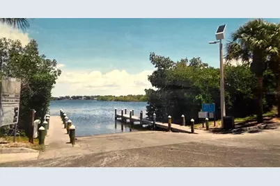 746 Seabold Avenue NW, Port Charlotte, FL 33948 - Photo 3