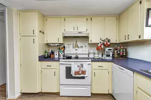 10841 SW 90th Ct, Ocala, FL 34481 - Photo 13