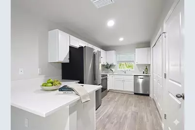 11010 N Edith Point, Citrus Springs, FL 34434 - Photo 7
