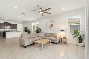 5051 Stokes Wy, Wildwood, FL 34785 - Photo 3