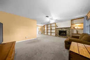 2043 NE 43rd St, Ocala, FL 34479 - Photo 25