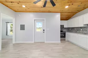 1427 NW 102nd Blvd, Wildwood, FL 34785 - Photo 7