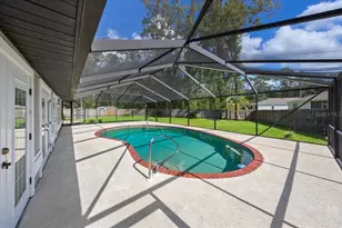 915 SW 82 Terrace, Gainesville, FL 32607 - Photo 9