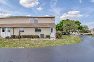 11001 SE Sunset Harbor Rd, Summerfield, FL 34491 - Photo 1