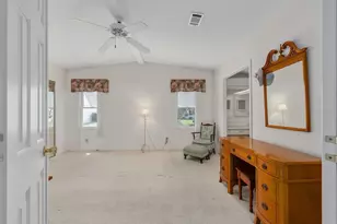 1116 W Boone Ct, Lady Lake, FL 32159 - Photo 9