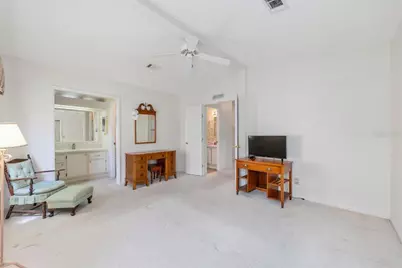 1116 W Boone Court, Lady Lake, FL 32159 - Photo 11