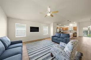 2418 Hopespring Loop, The Villages, FL 32162 - Photo 3