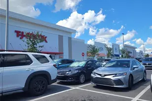 317 Azincourt Ln, Kissimmee, FL 34759 - Photo 61