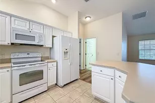 2530 Foxbridge Terrace, The Villages, FL 32162 - Photo 15