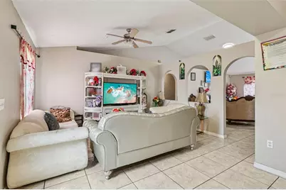 42 Inconnu Dr, Poinciana, FL 34759 - Photo 9