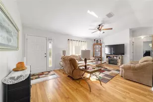 10470 SW 61st Terrace Rd, Ocala, FL 34476 - Photo 9