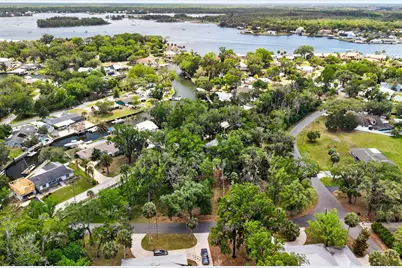 580 NW 14th Place, Crystal River, FL 34428 - Photo 1