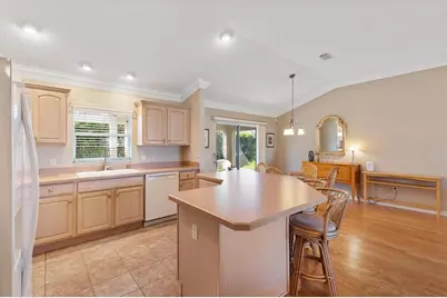 1982 Somerset Avenue, The Villages, FL 32162 - Photo 5