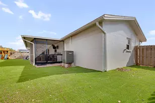 242 176th Ave E, Redington Shores, FL 33708 - Photo 45