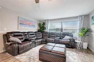 242 176th Ave E, Redington Shores, FL 33708 - Photo 15