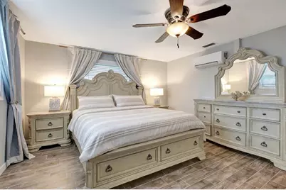 242 176th Avenue E, Redington Shores, FL 33708 - Photo 21