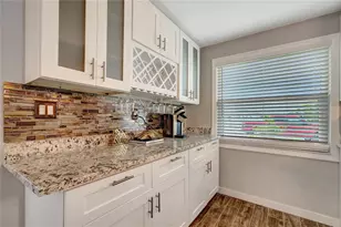 242 176th Ave E, Redington Shores, FL 33708 - Photo 11