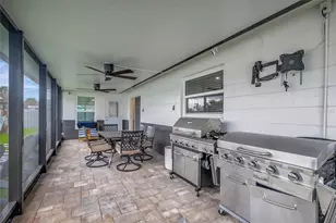 242 176th Ave E, Redington Shores, FL 33708 - Photo 33