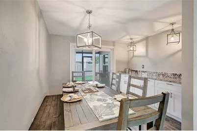 242 176th Avenue E, Redington Shores, FL 33708 - Photo 13