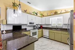 17990 SE 100th Terrace, Summerfield, FL 34491 - Photo 9