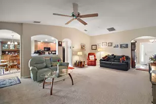 27102 Camerons Run, Leesburg, FL 34748 - Photo 9