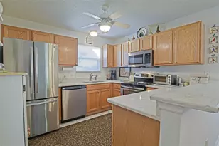 16852 SE 96th Chapelwood Cir, The Villages, FL 32162 - Photo 53