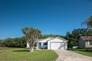 16852 SE 96th Chapelwood Cir, The Villages, FL 32162 - Photo 5