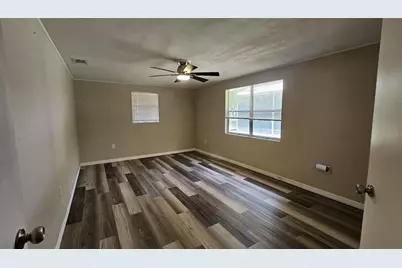 36850 Haynes Road, Fruitland Park, FL 34731 - Photo 11