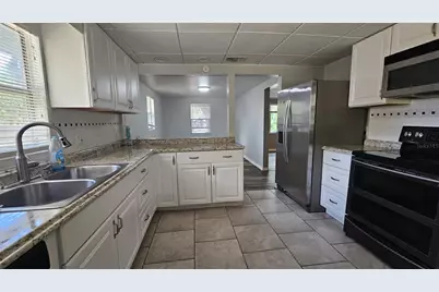 36850 Haynes Road, Fruitland Park, FL 34731 - Photo 9