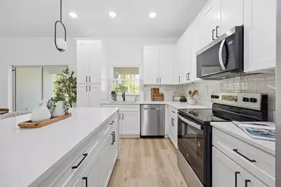 2116 W Beach Plum Drive, Citrus Springs, FL 34434 - Photo 15