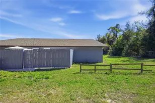 1836 SW 109th Pl, Ocala, FL 34476 - Photo 3